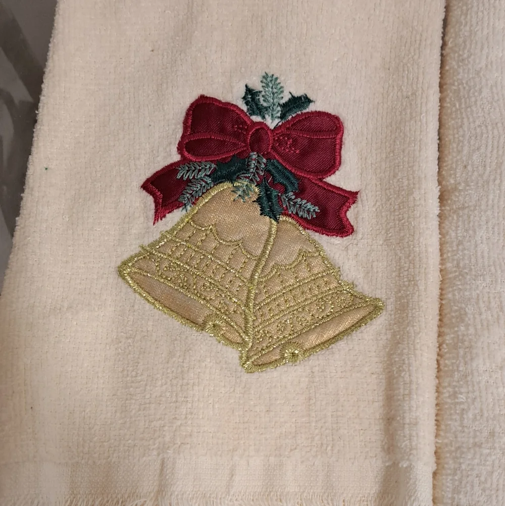 Vintage 90s Victorian Cottagecore Grannycore Christmas Hand Towel Bundle.